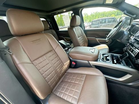 Used 2023 Nissan Titan Platinum Reserve w/ Moonroof Package AWD/4WD image 26