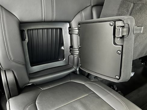 Used 2022 Chevrolet Silverado 1500 High Country w/ LPO, Dark Essentials Package image 22