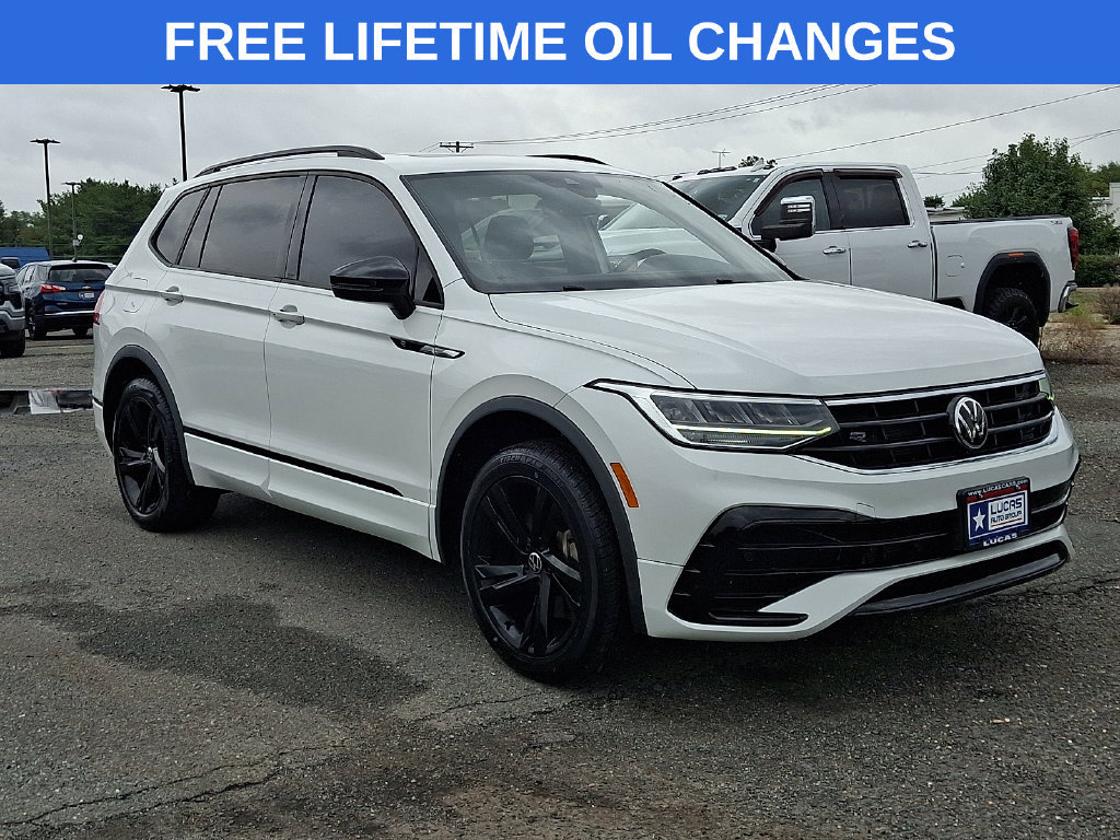 Used 2023 Volkswagen Tiguan SE R-Line AWD/4WD image 1