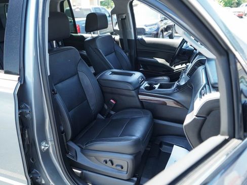 Used 2020 GMC Yukon SLT w/ Premium Edition RWD image 12