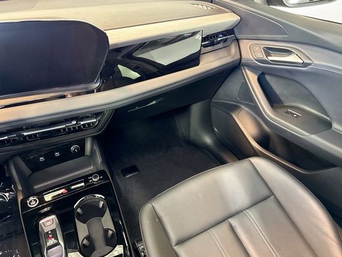 Used 2025 Audi Q6 e-tron Premium w/ Convenience Package image 21