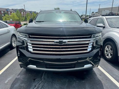 Used 2023 Chevrolet Tahoe High Country w/ Advanced Technology Package AWD/4WD image 2