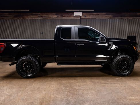 Used 2025 Ford F150 STX w/ STX Black Appearance Package RWD image 11
