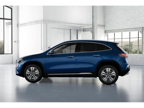 Certified 2025 Mercedes-Benz GLA 250 image 32