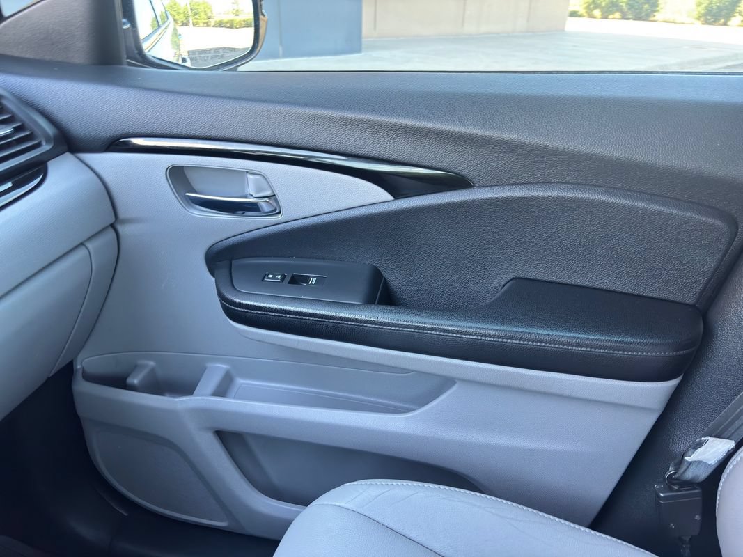 Used 2016 Honda Pilot Touring image 20
