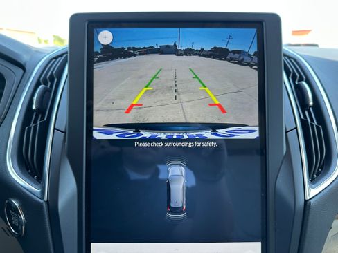 Used 2024 Ford Edge Titanium w/ Class II Trailer Tow Package image 16