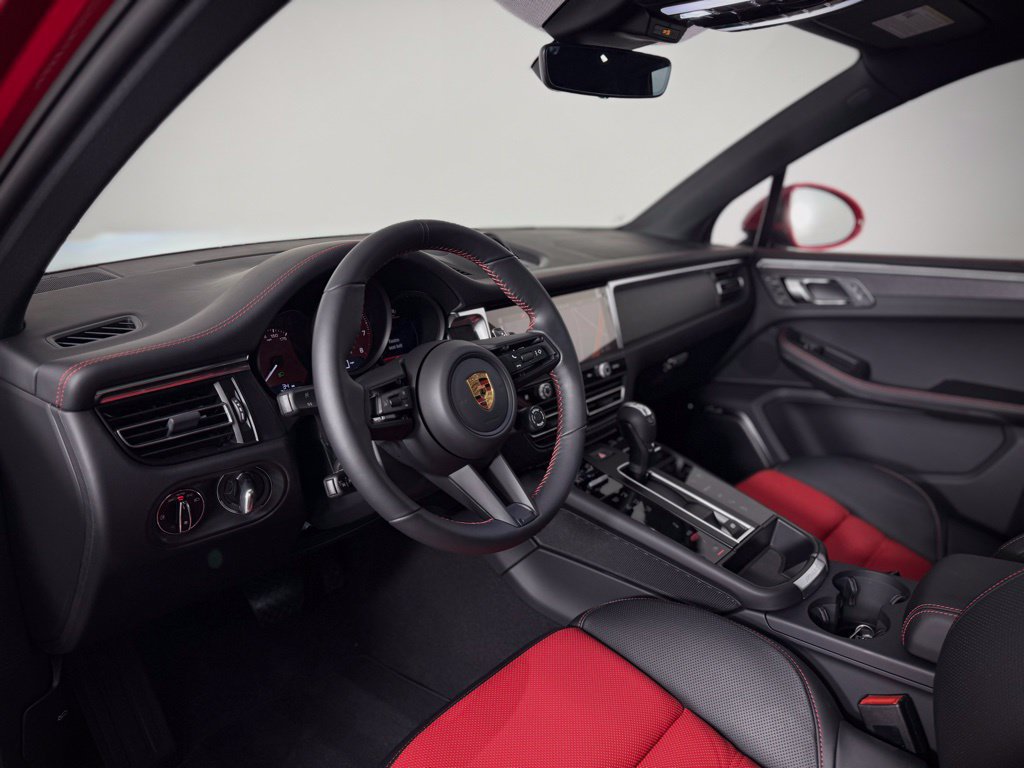 New 2026 Porsche Macan GTS AWD/4WD image 4