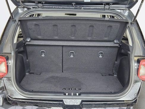 Used 2023 Hyundai Venue SEL FWD image 25