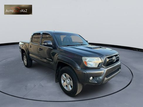 Used 2013 Toyota Tacoma PreRunner w/ TRD Sport Pkg RWD image 5