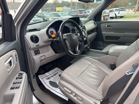 Used 2014 Honda Pilot Touring image 6