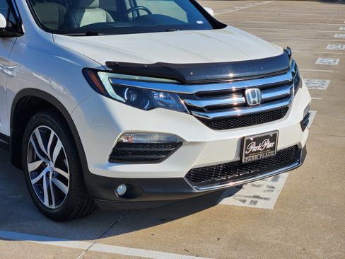 Used 2018 Honda Pilot Elite image 7