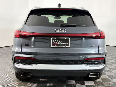 Certified 2025 Audi Q5 Premium w/ Convenience Package AWD/4WD image 8