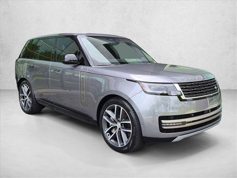 Certified 2025 Land Rover Range Rover SE AWD/4WD image 3