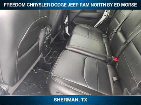 Used 2021 Jeep Wrangler Unlimited Sahara AWD/4WD image 19