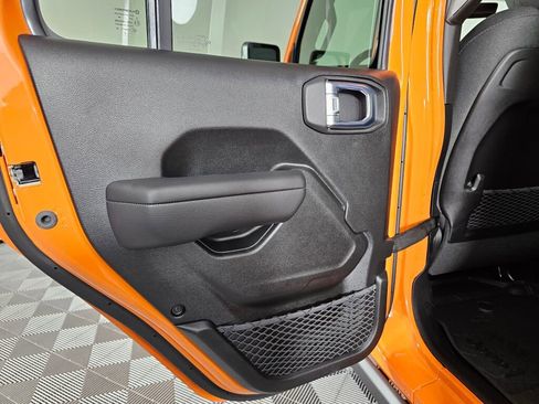 New 2026 Jeep Wrangler Unlimited Rubicon image 32