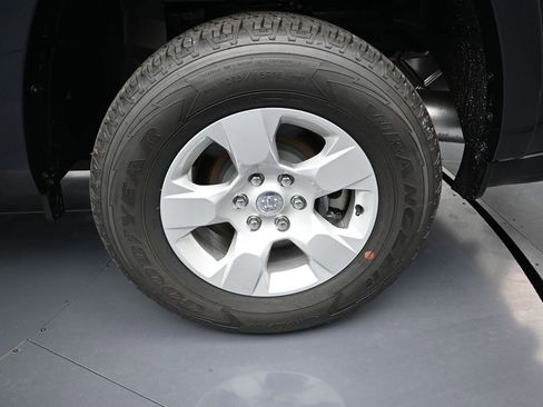 New 2025 RAM 1500 Big Horn image 9