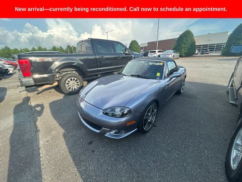Used 2004 MAZDA MX-5 Miata MAZDASPEED RWD image 3
