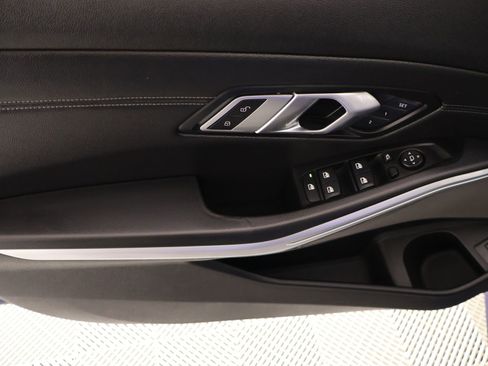 Used 2019 BMW 330i Sedan RWD image 17