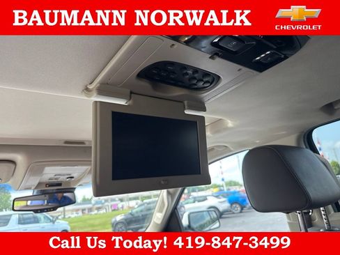 Used 2017 GMC Yukon XL Denali w/ Open Road Package AWD/4WD image 34