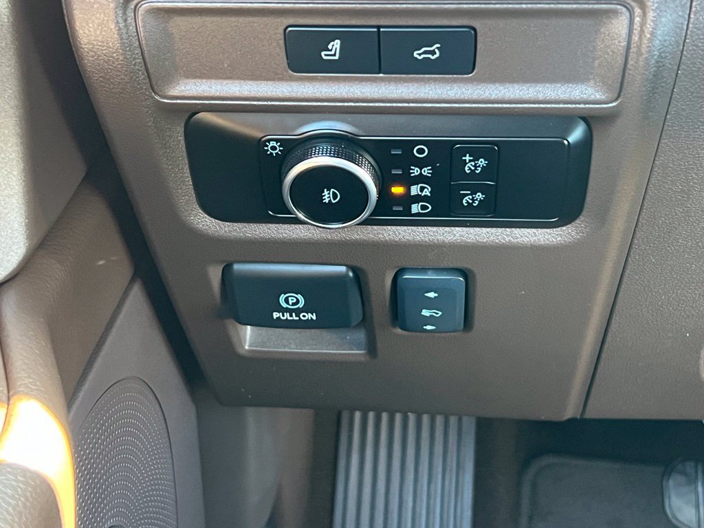 Used 2024 Ford Expedition King Ranch AWD/4WD image 34