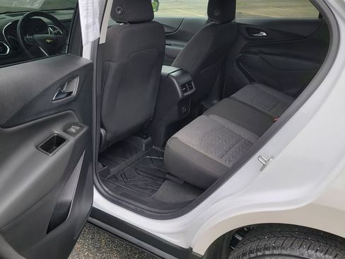 Used 2022 Chevrolet Equinox LT AWD/4WD image 25