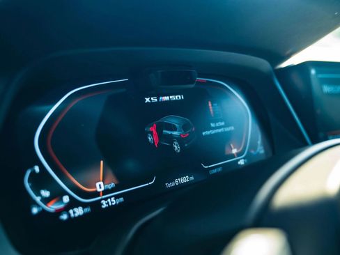 Used 2022 BMW X5 M50i w/ Executive Package image 37