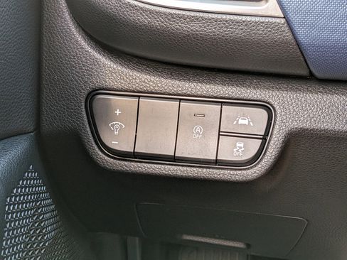 Used 2023 Kia Seltos S w/ Navigation Package FWD image 23