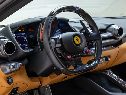Used 2019 Ferrari 812 Superfast image 70