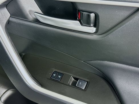 Used 2023 Toyota RAV4 XLE w/ Convenience Package image 29