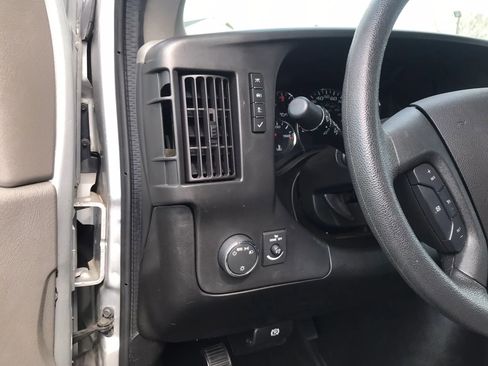Used 2017 Chevrolet Express 3500 LT w/ LT Preferred Equipment Group image 12