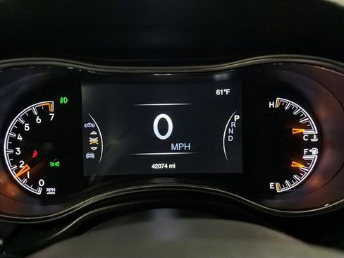 Used 2020 Jeep Grand Cherokee Limited image 21