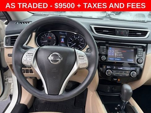 Used 2016 Nissan Rogue SV w/ SV Premium Package FWD image 18
