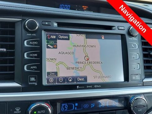 Used 2018 Toyota Highlander Limited AWD/4WD image 13