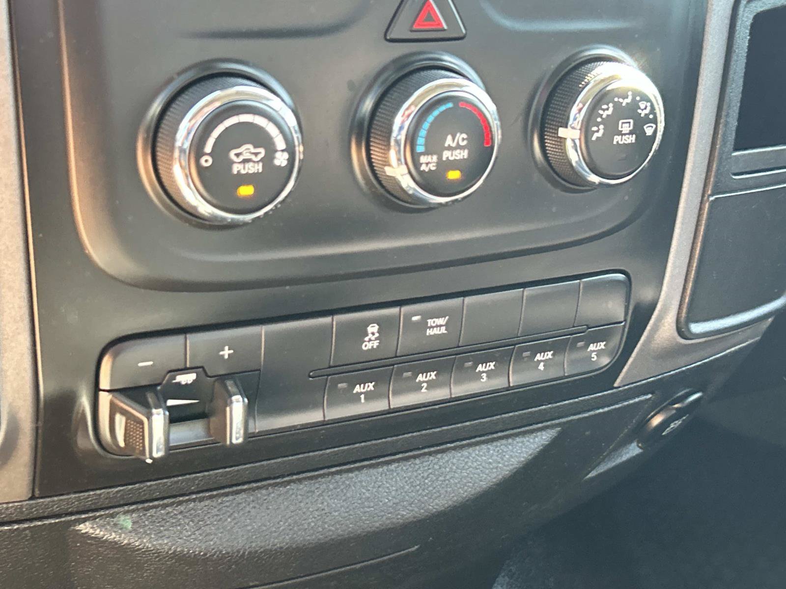 Used 2017 RAM 3500 Tradesman w/ Chrome Appearance Group AWD/4WD image 35