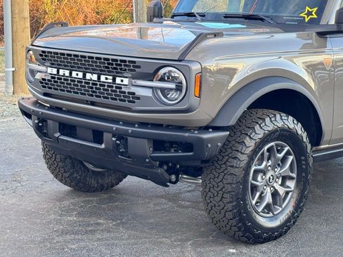 New 2025 Ford Bronco Badlands image 38