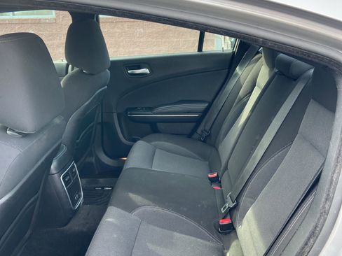 Used 2015 Dodge Charger SE w/ Popular Equipment Group image 11