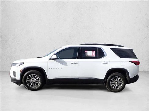 Used 2023 Chevrolet Traverse LT AWD/4WD image 2