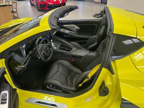 Used 2023 Chevrolet Corvette Stingray Premium Cpe w/ 3LT image 31