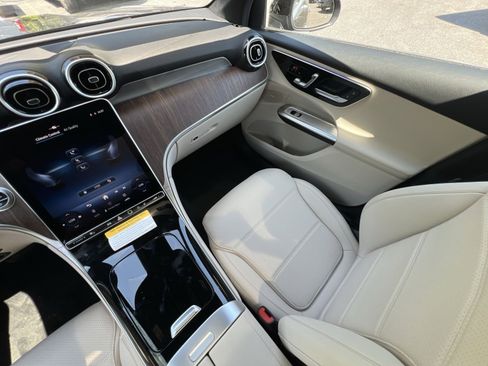 New 2026 Mercedes-Benz GLC 300 4MATIC image 14