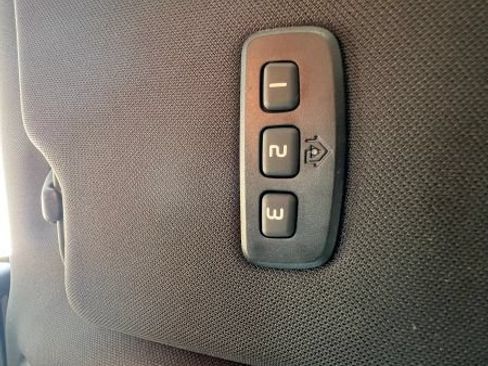 Used 2017 Volvo V60 T5 Platinum AWD/4WD image 32