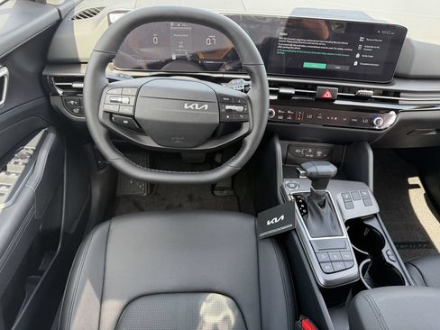 New 2027 Kia Sportage EX FWD image 18