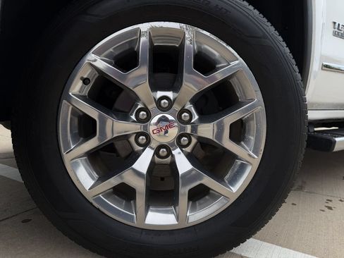 Used 2018 GMC Sierra 1500 SLT w/ Texas SLT Premium Package AWD/4WD image 9