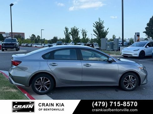 Certified 2024 Kia Forte LXS FWD image 8