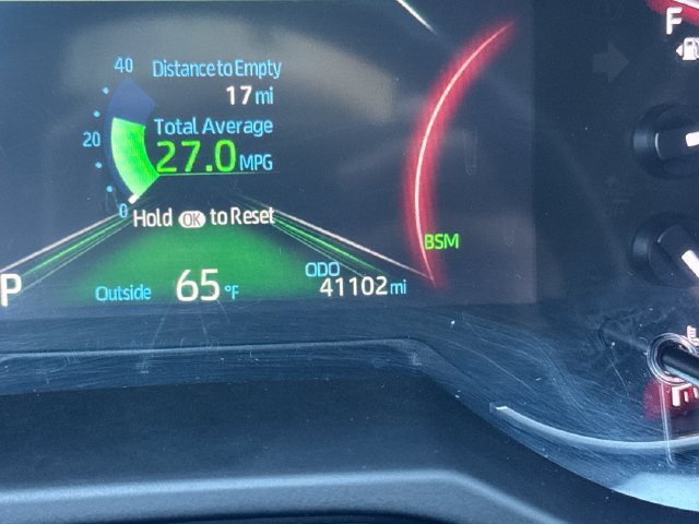 Used 2024 Toyota RAV4 XLE AWD/4WD image 18