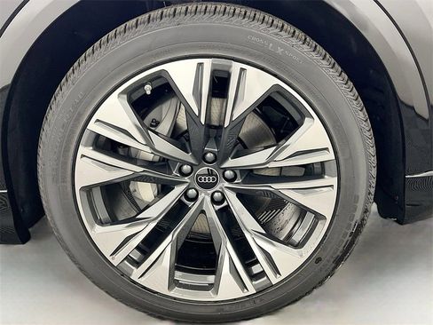 New 2026 Audi Q8 Premium Plus image 31