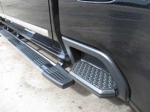 Used 2024 Chevrolet Silverado 3500 High Country w/ High Country Premium Package image 18