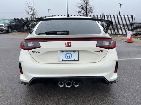 Used 2024 Honda Civic Type R image 5