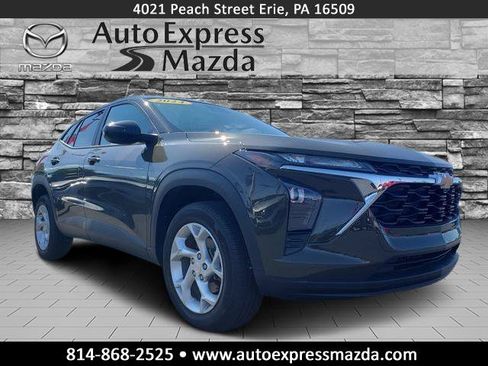 Used 2024 Chevrolet Trax LS w/ LS Convenience Package FWD image 1