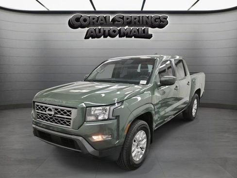 Used 2022 Nissan Frontier SV image 3