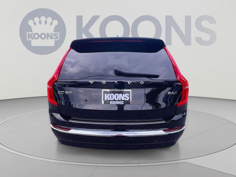 Used 2023 Volvo XC90 B6 Plus w/ Protection Package AWD/4WD image 5